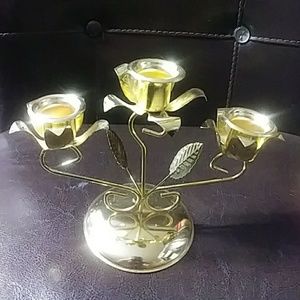 Gold flower candle holder